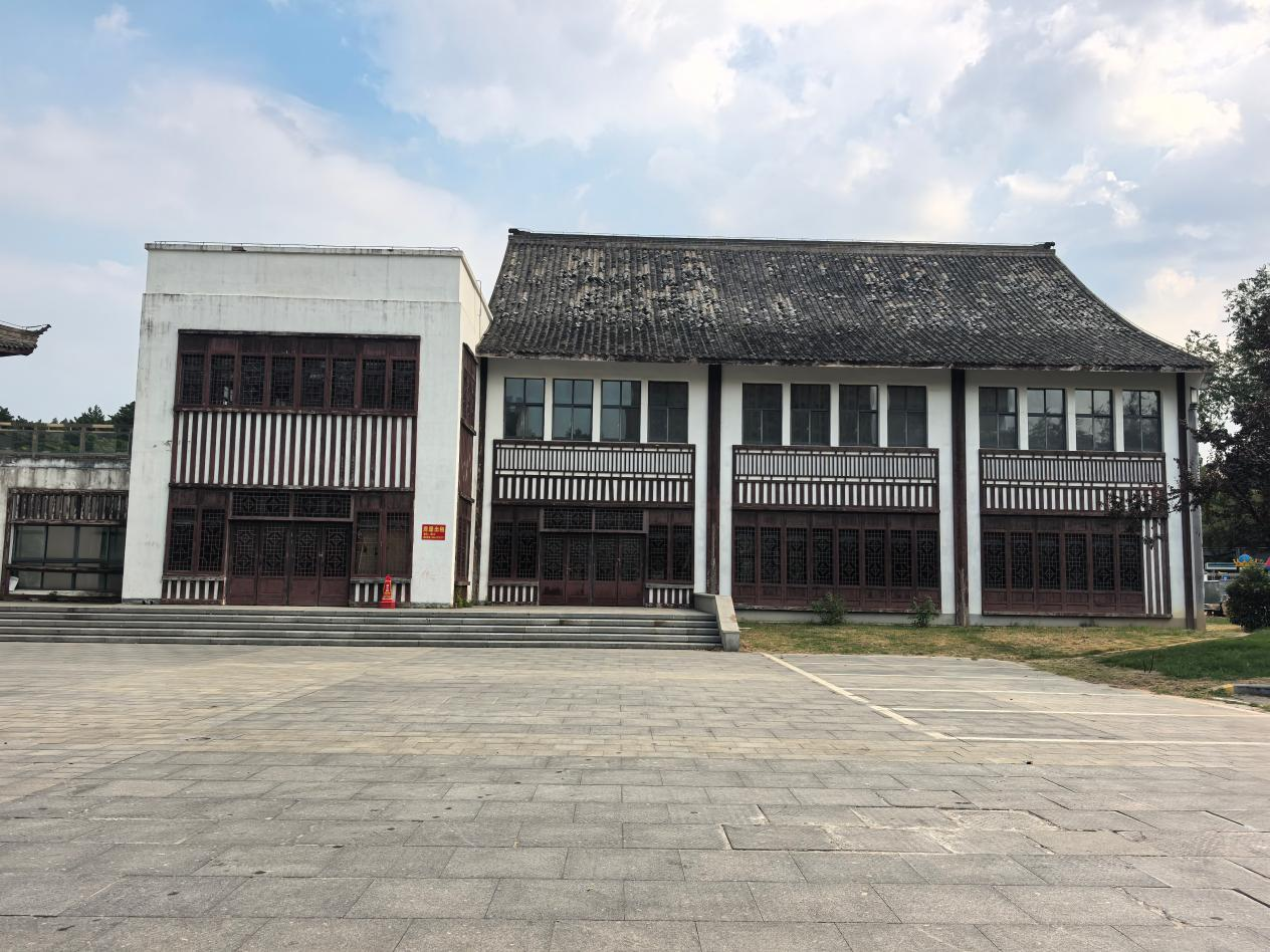 张公山公园游客中心西侧门面房出租2.png